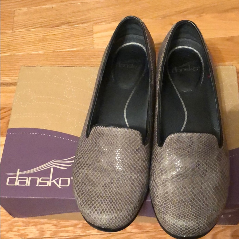 Dansko “Olivia” loafer sz 40